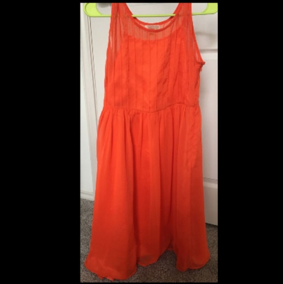 Francesca’s Sleeveless Dress - Picture 3 of 5